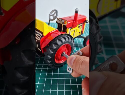 Metal Tractor Model and Metal Cockerel VS Tractor from Game – The tractors are great🚜